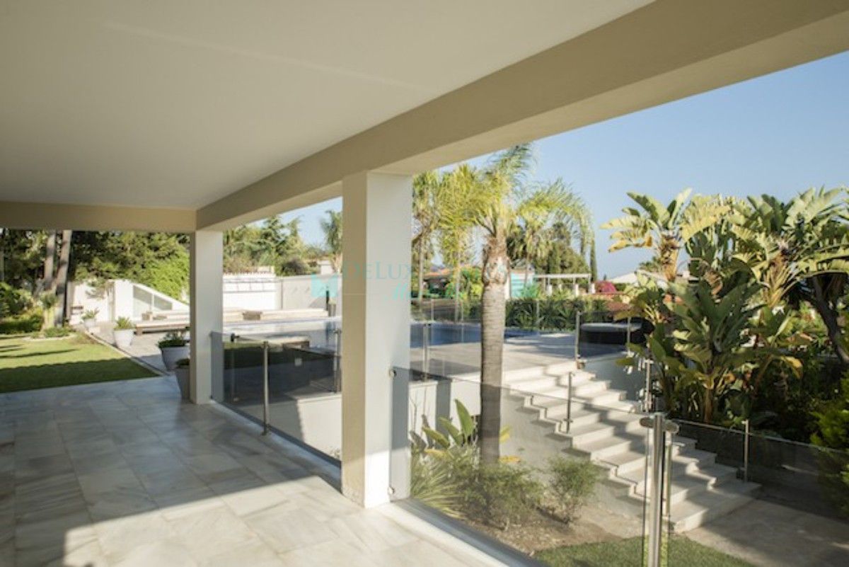 Villa for rent in Elviria, Marbella East