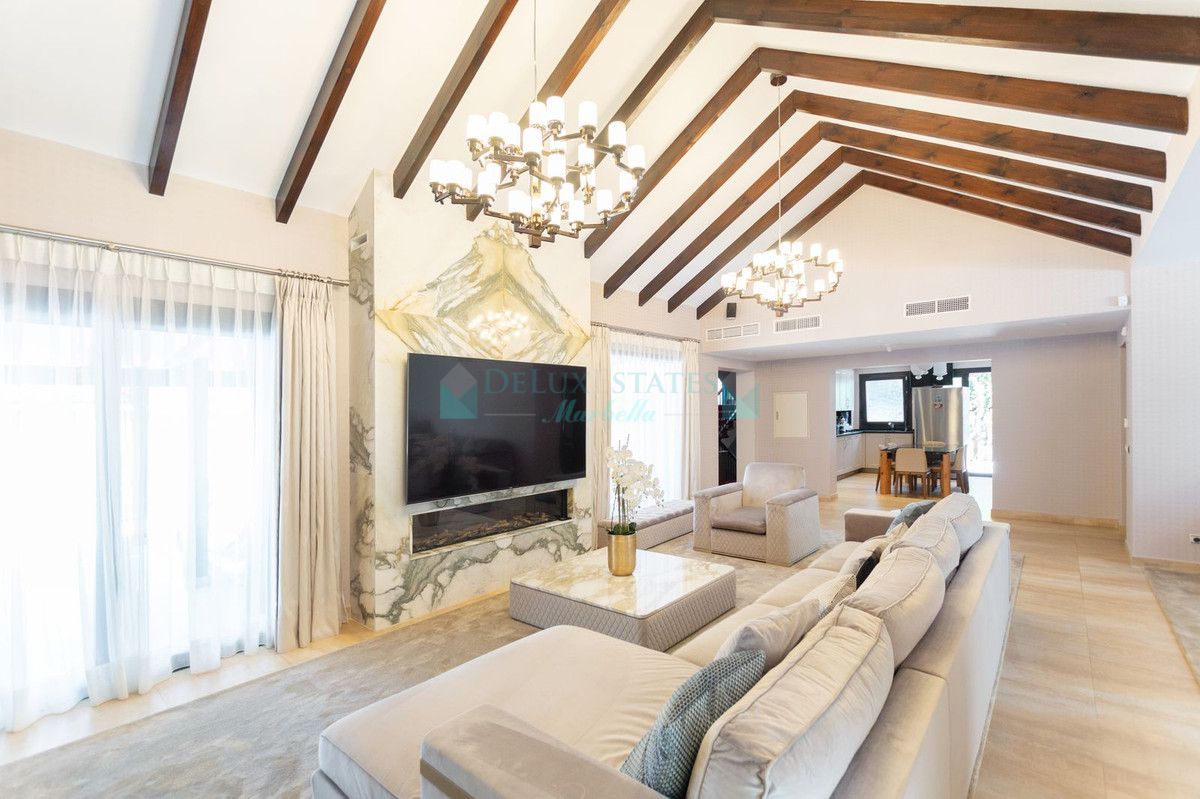 Villa for sale in Marbella - Puerto Banus