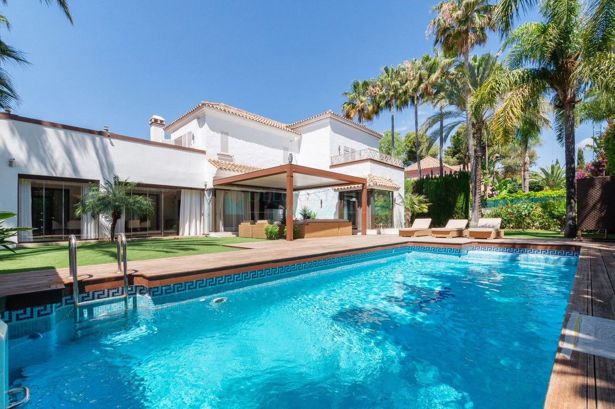 Villa for sale in Marbella - Puerto Banus