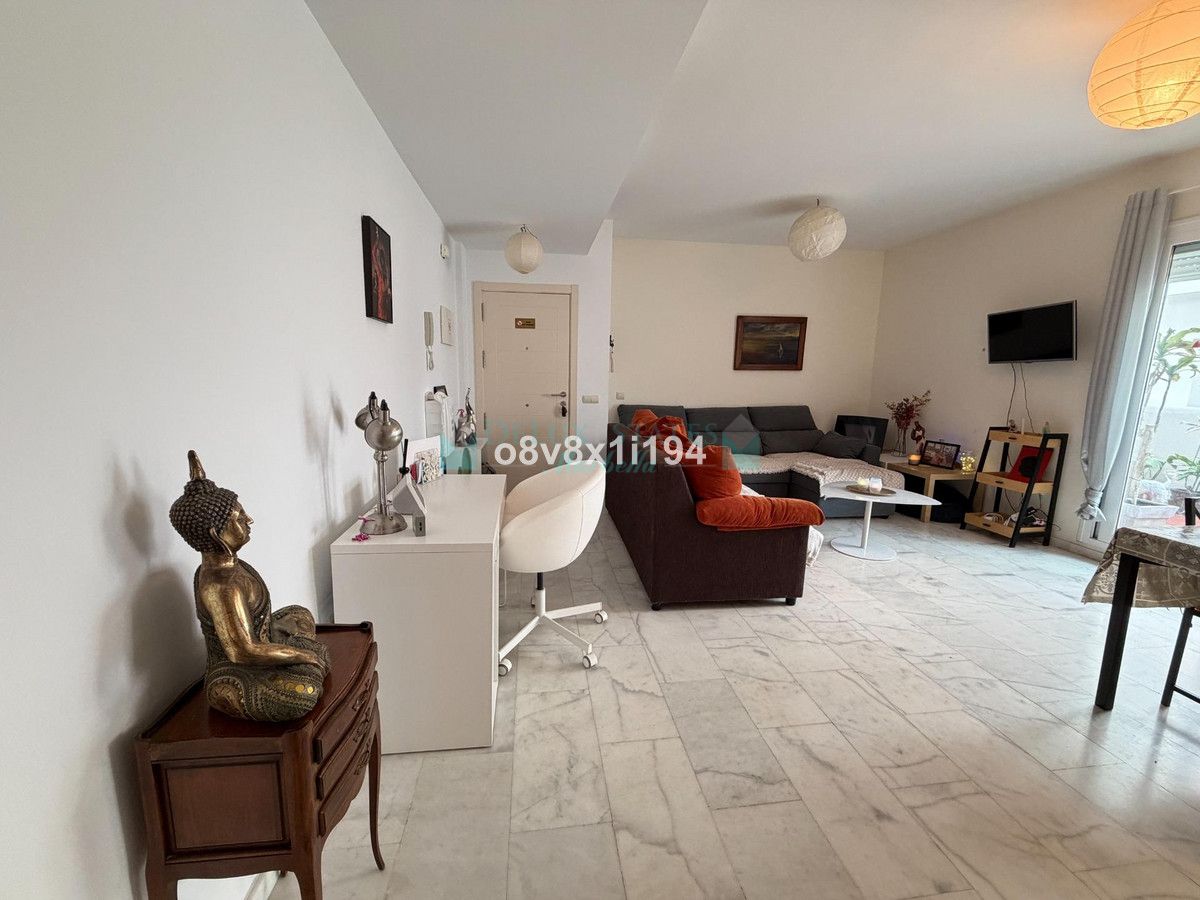 Apartamento en venta en Estepona