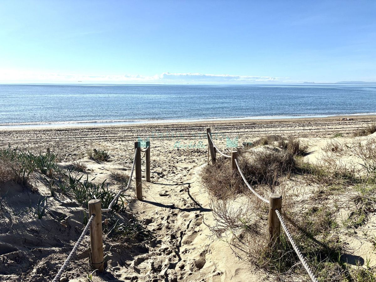 Ground Floor Apartment for sale in Los Monteros, Marbella East