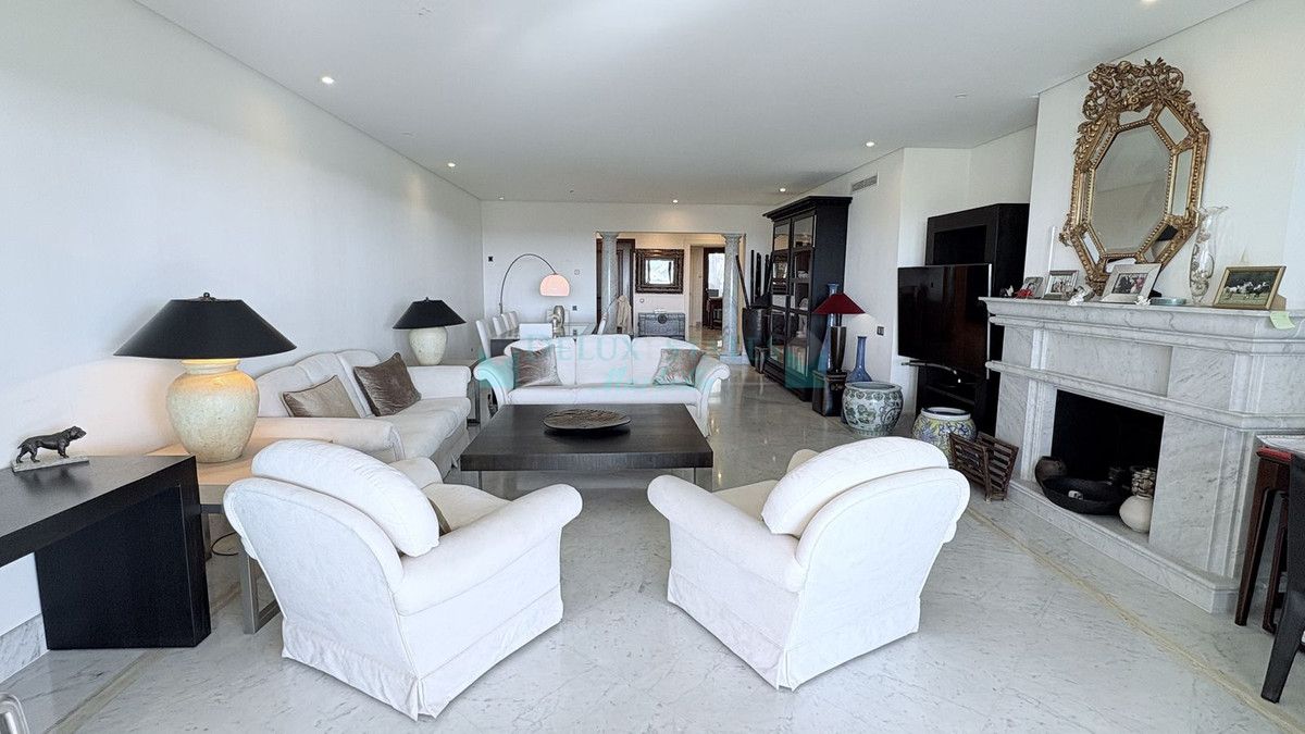 Ground Floor Apartment for sale in Los Monteros, Marbella East