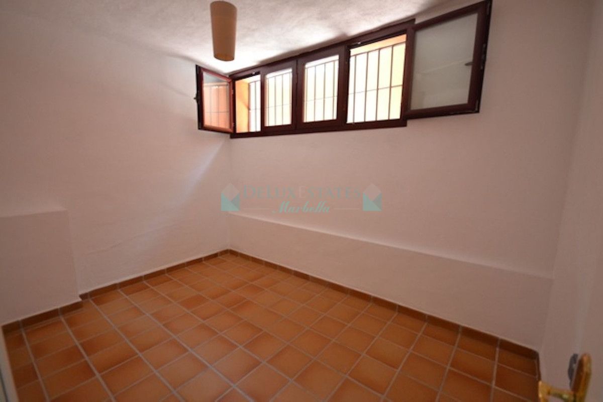 Town House for sale in Marbella Golden Mile