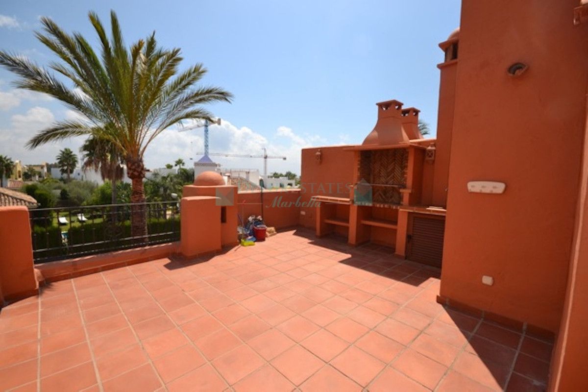 Town House for sale in Marbella Golden Mile