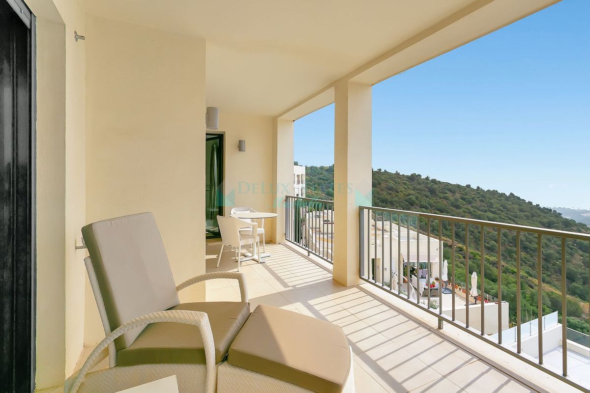 Apartment for sale in Los Altos de los Monteros, Marbella East