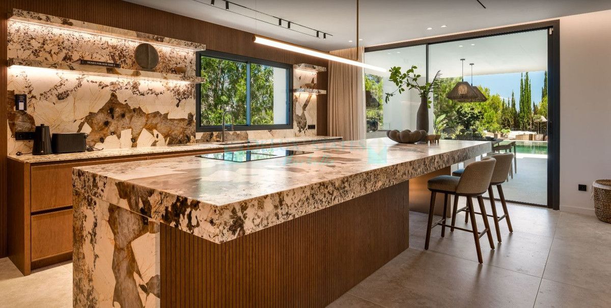 Villa en venta en La Quinta, Benahavis