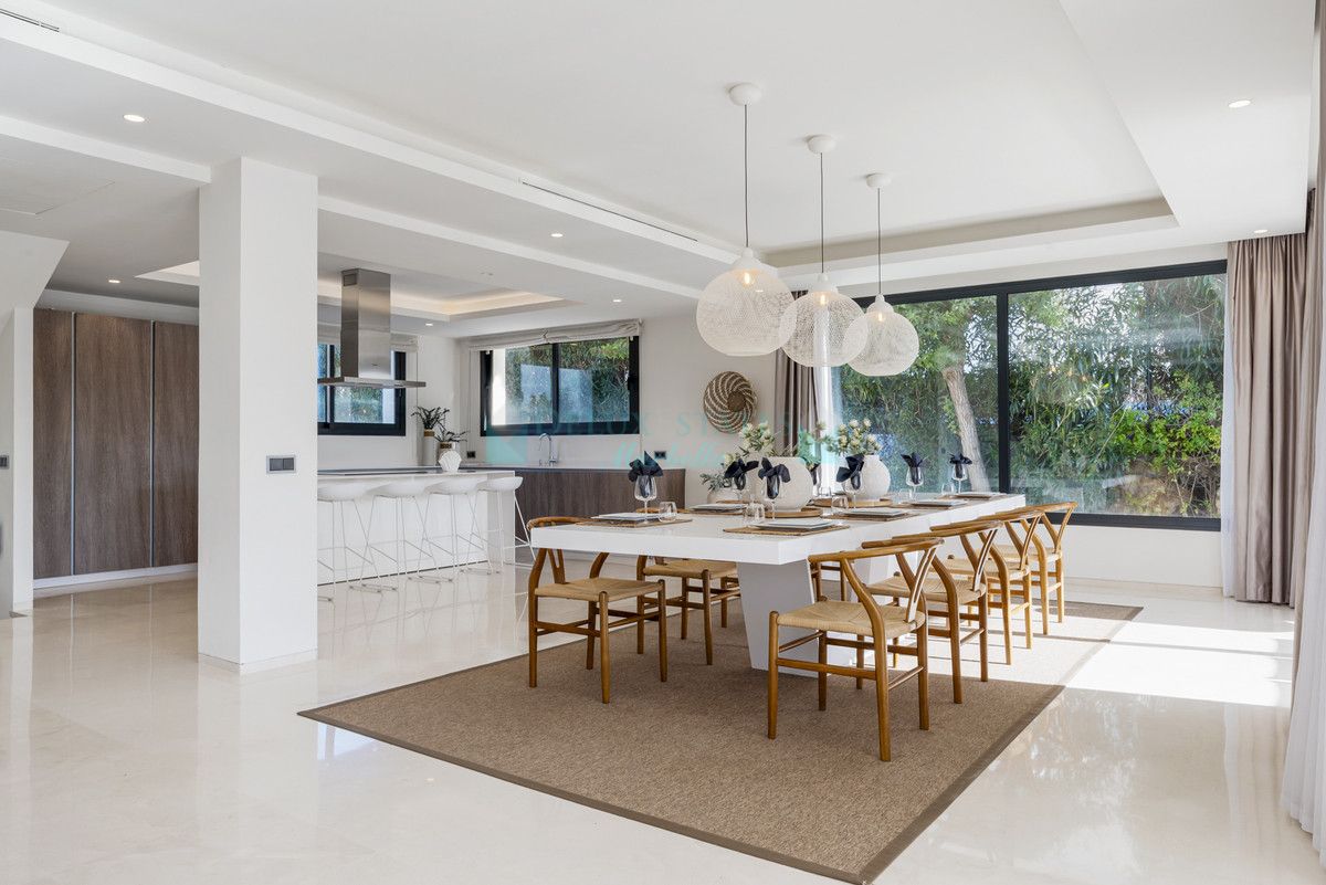 Villa for rent in Nueva Andalucia