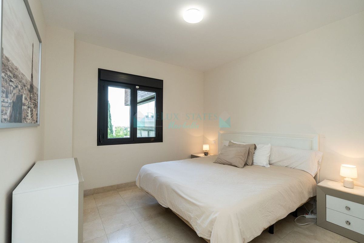 Apartamento en venta en Los Flamingos, Benahavis