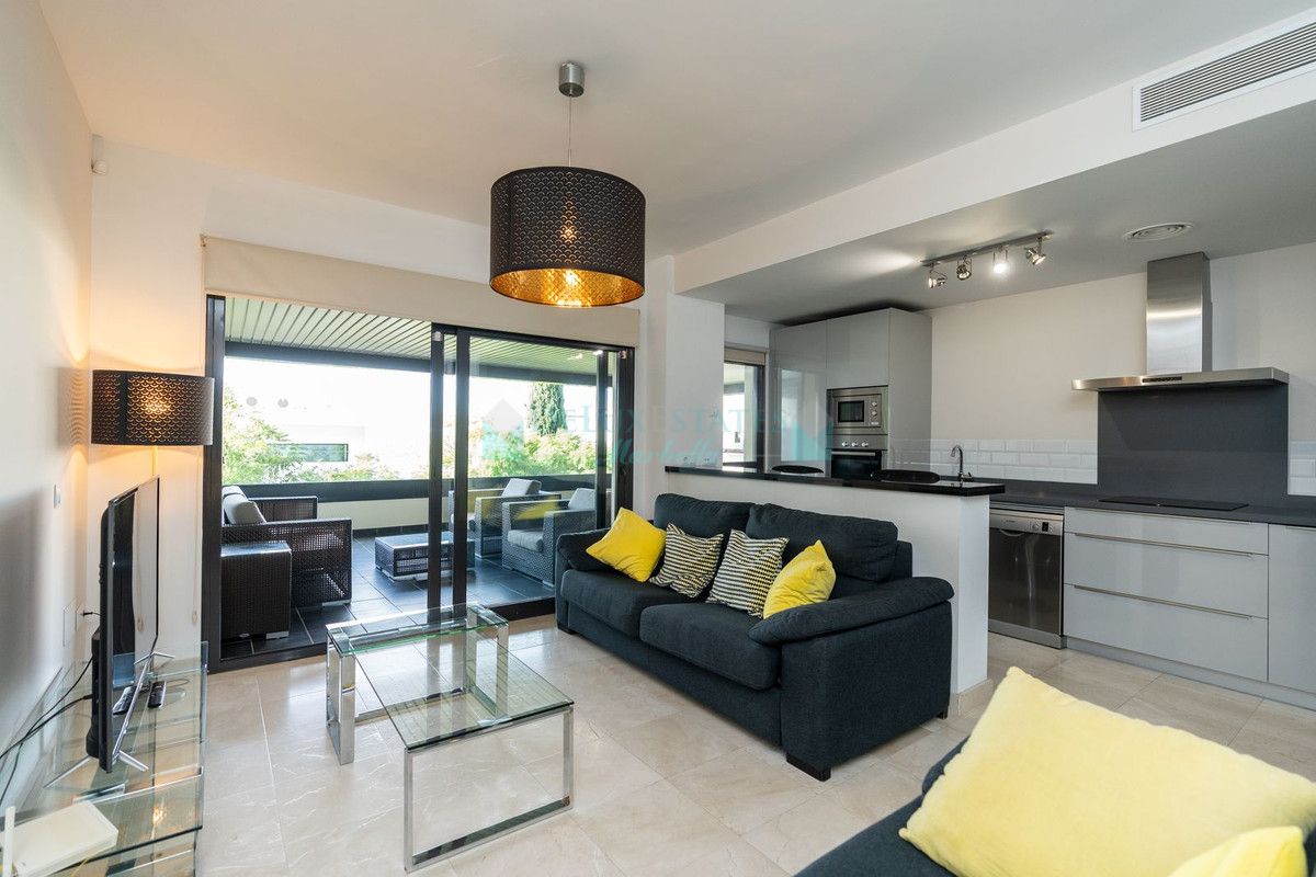 Apartamento en venta en Los Flamingos, Benahavis