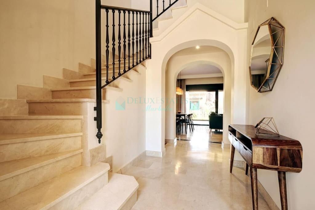 Town House for rent in Estepona