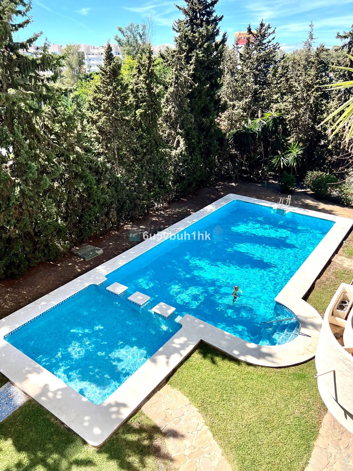 Ground Floor Apartment for sale in Nueva Andalucia