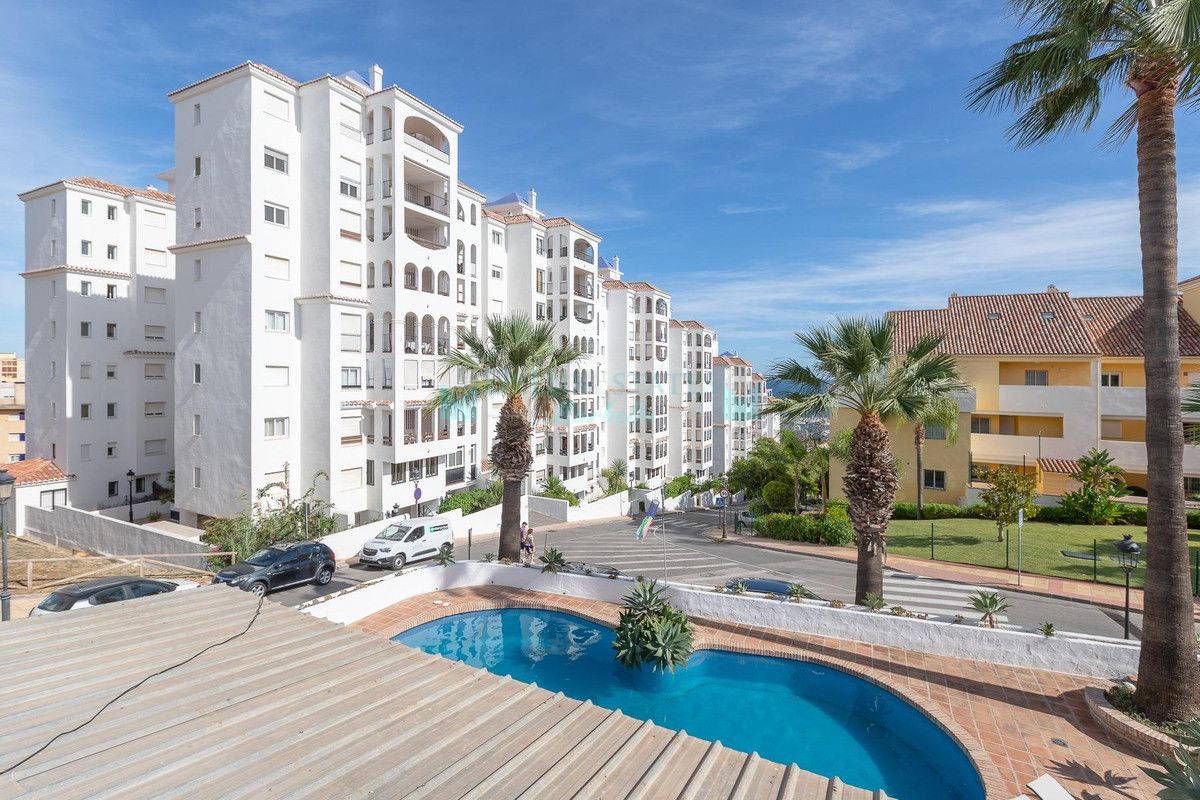 Town House for sale in Estepona