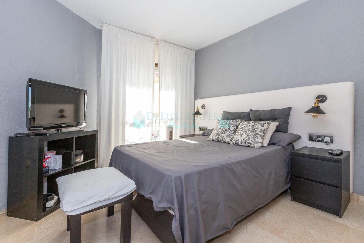 Town House for sale in Estepona