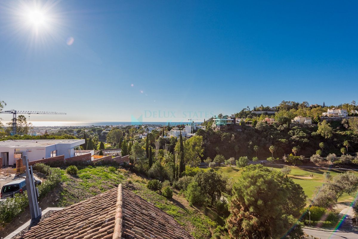 Villa for sale in La Quinta, Benahavis