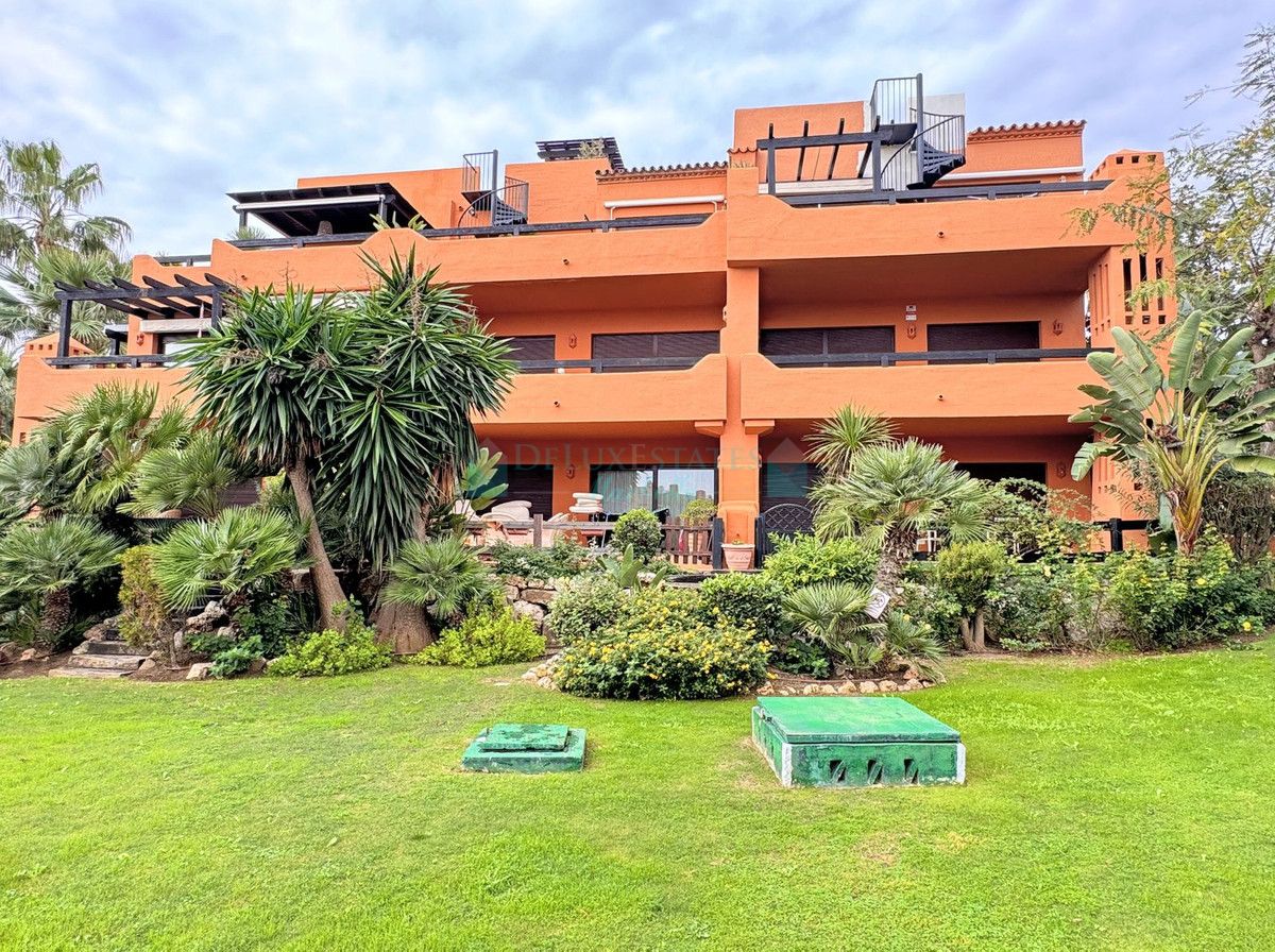 Ground Floor Apartment for sale in Estepona