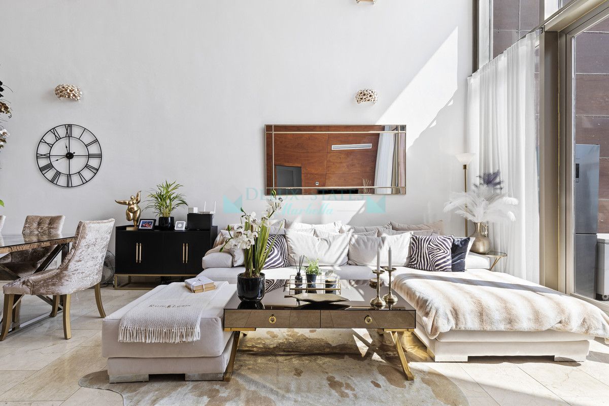 Town House for sale in Benahavis