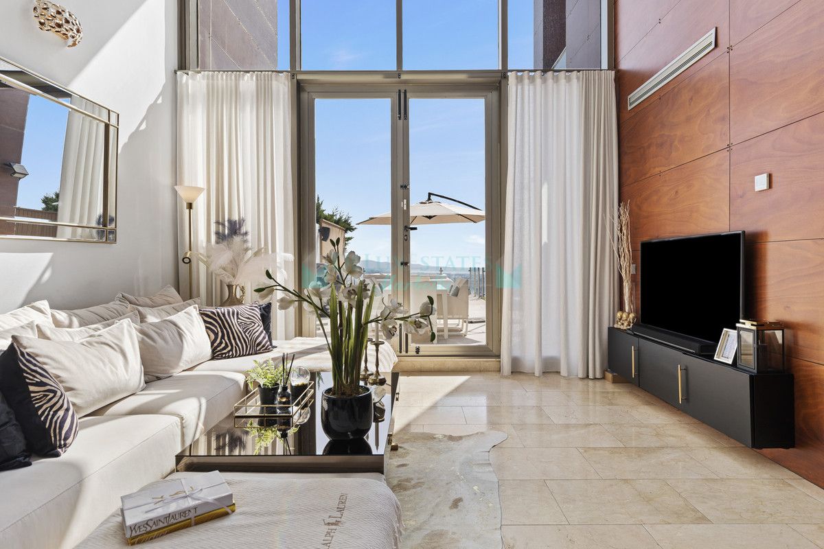 Town House for sale in Benahavis