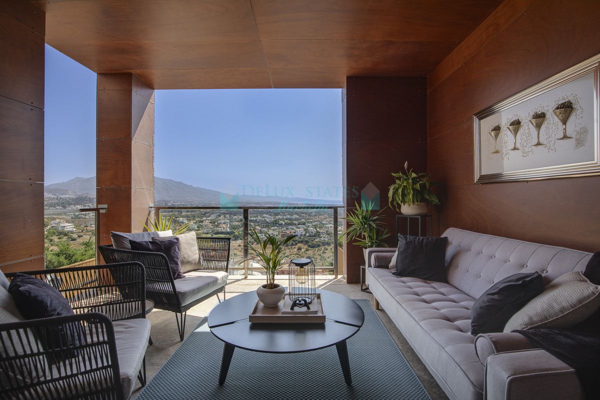 Town House for sale in Benahavis