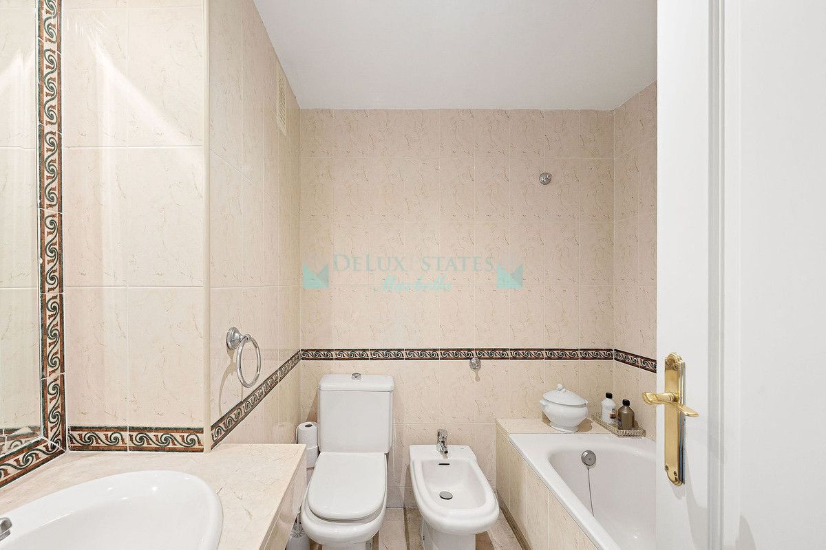 Apartamento en venta en Nueva Andalucia