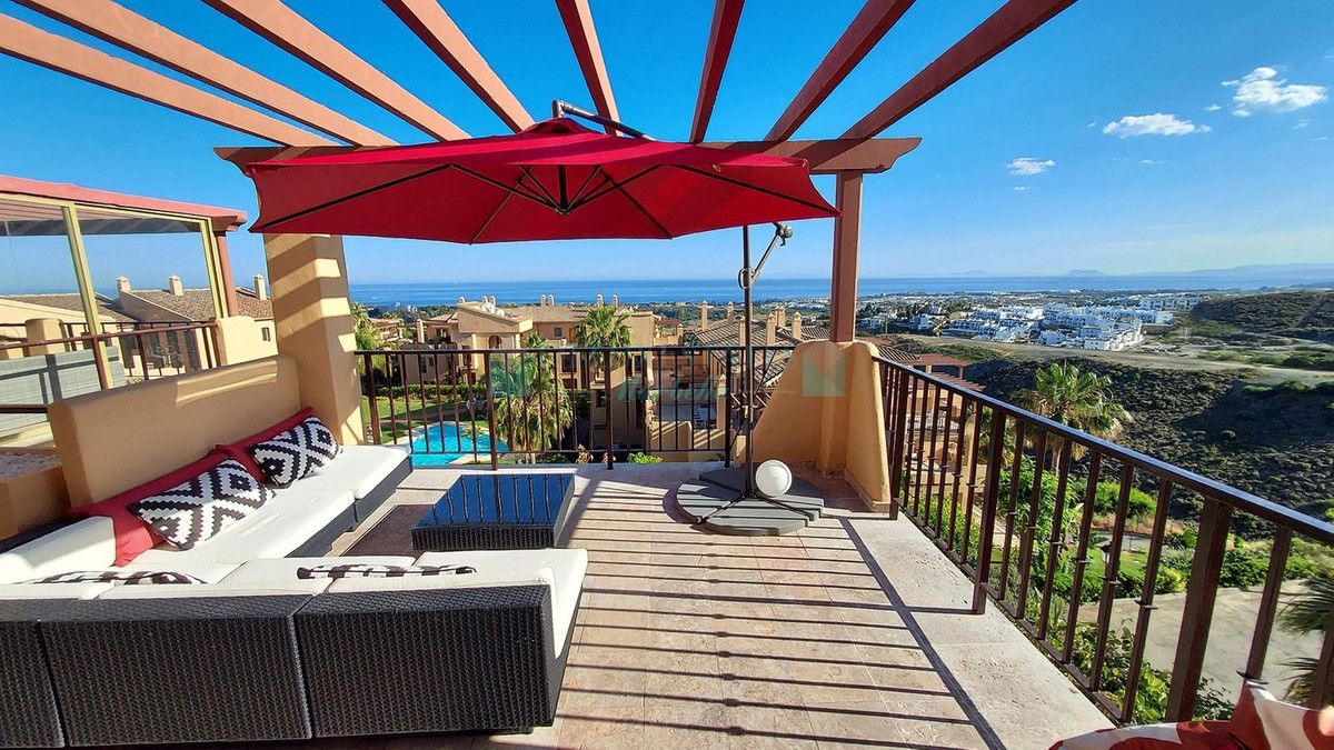 Penthouse for sale in Benahavis