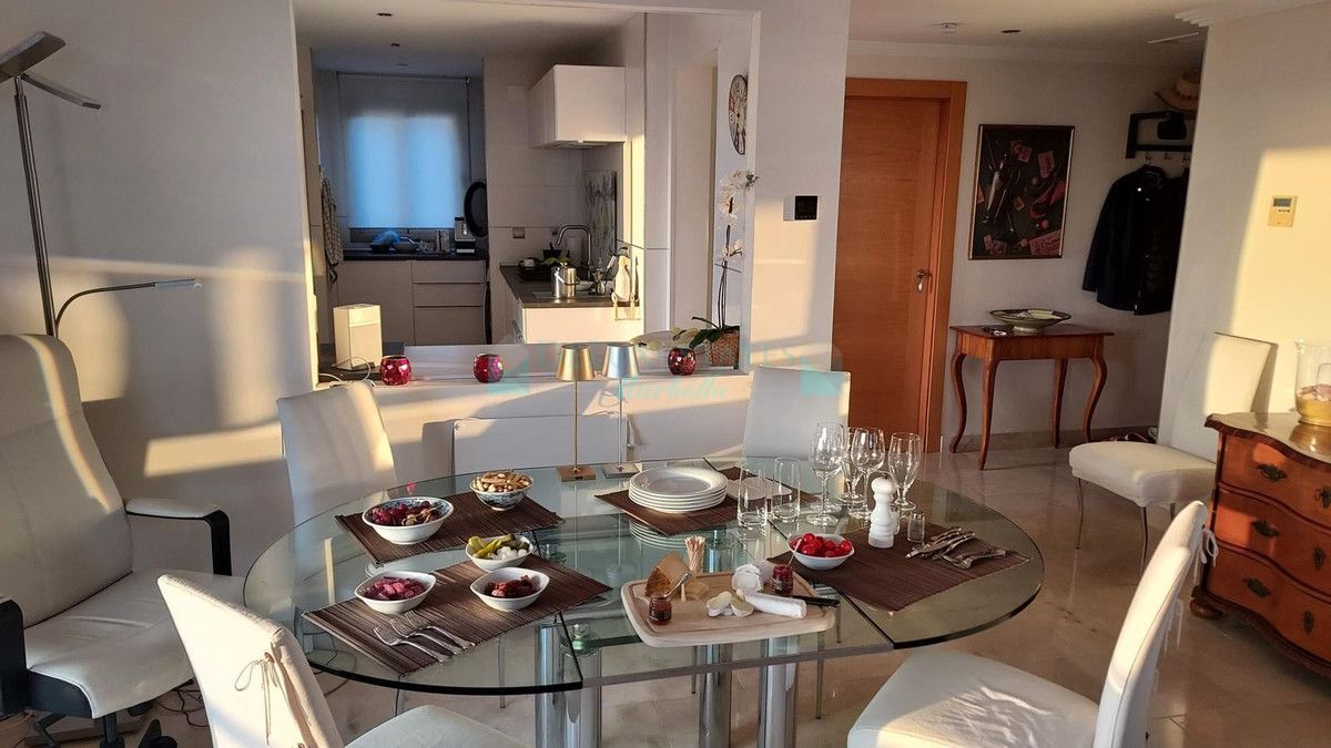 Penthouse for sale in Benahavis