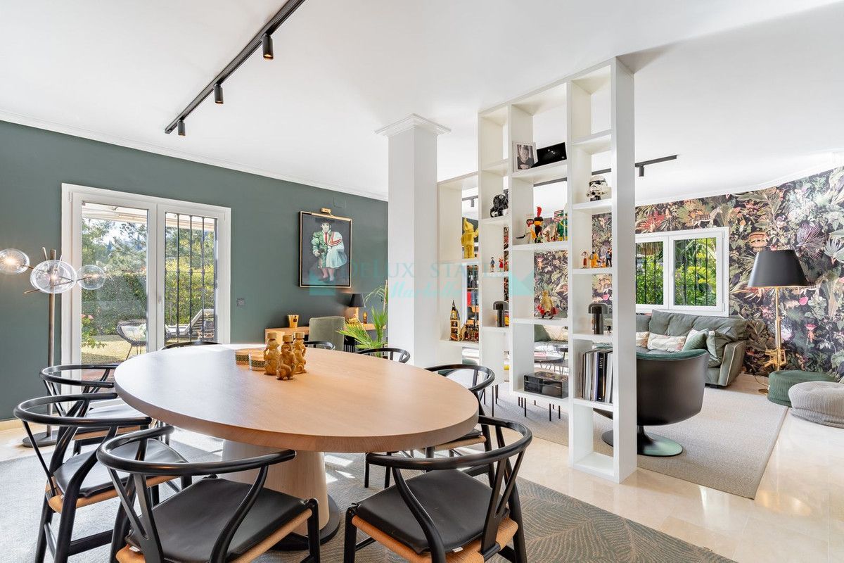Semi Detached Villa for sale in La Quinta, Benahavis