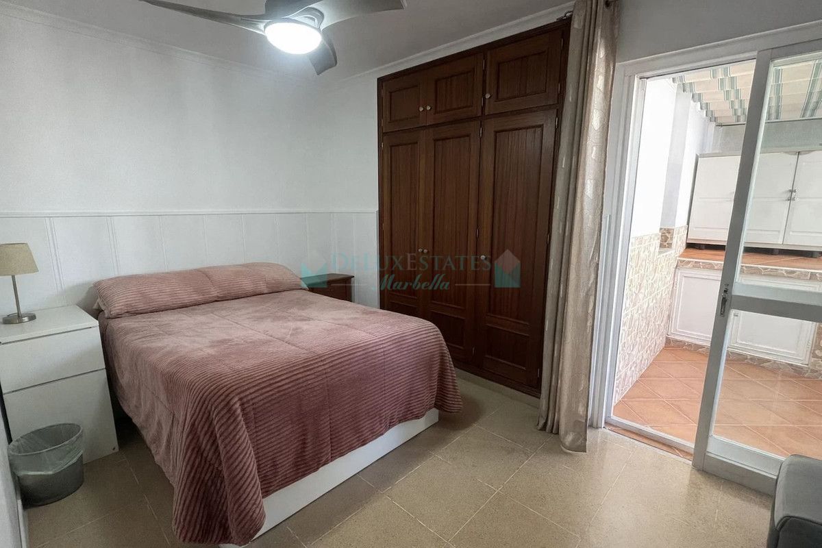 Apartment for sale in Estepona