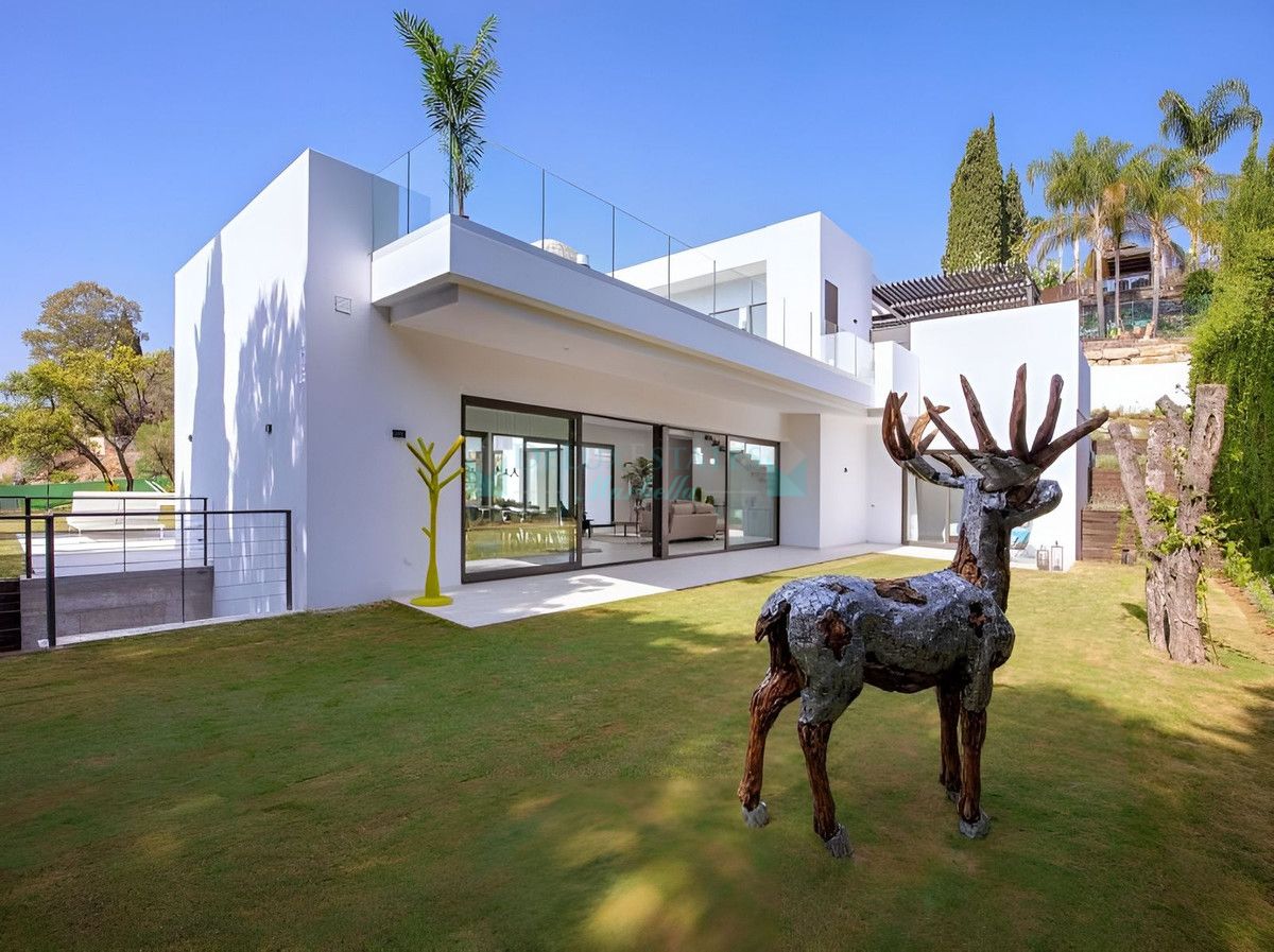 Villa en venta en Benahavis