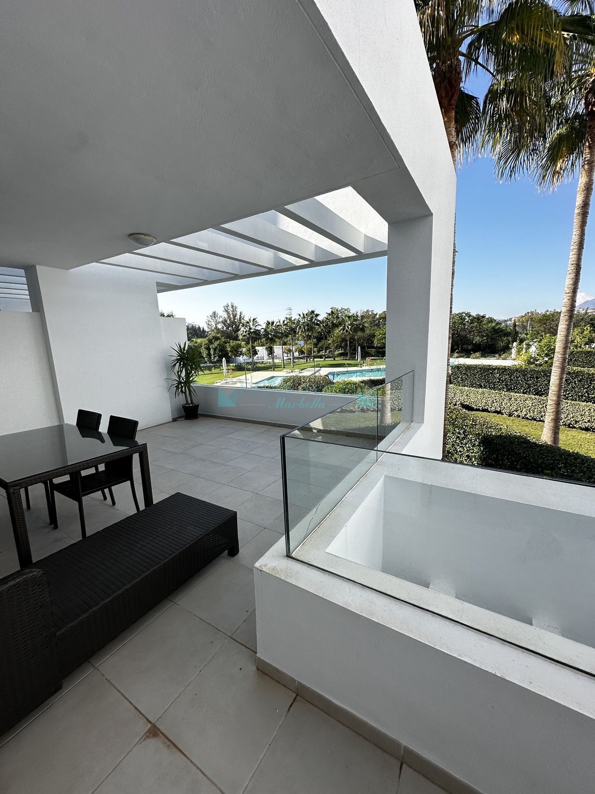 Apartment for rent in Estepona