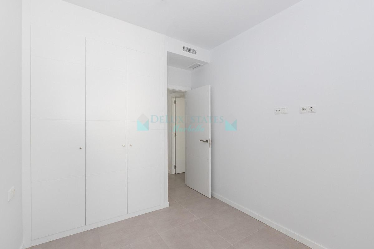 Apartment for sale in Estepona