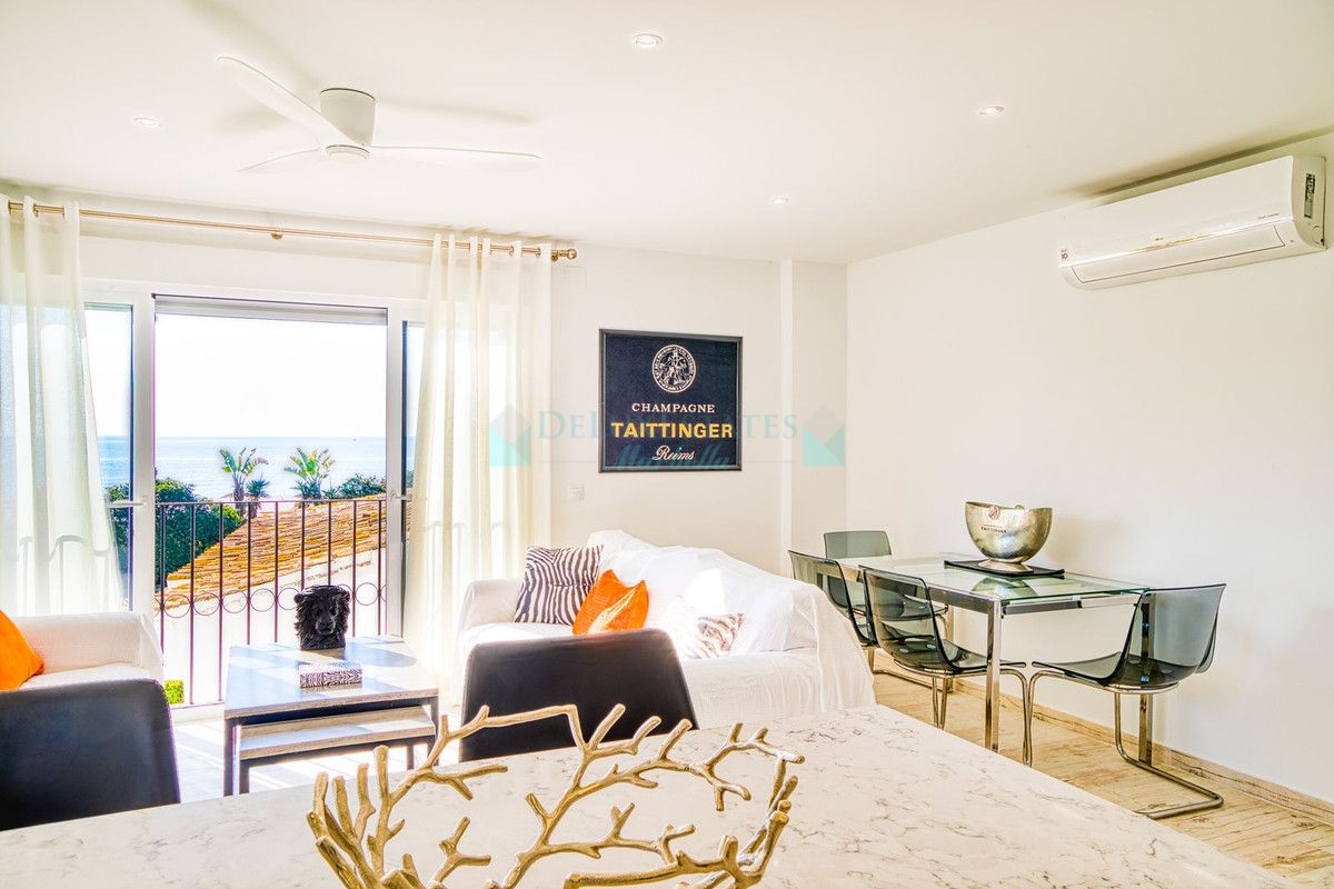 Apartment for sale in Cabopino, Marbella East