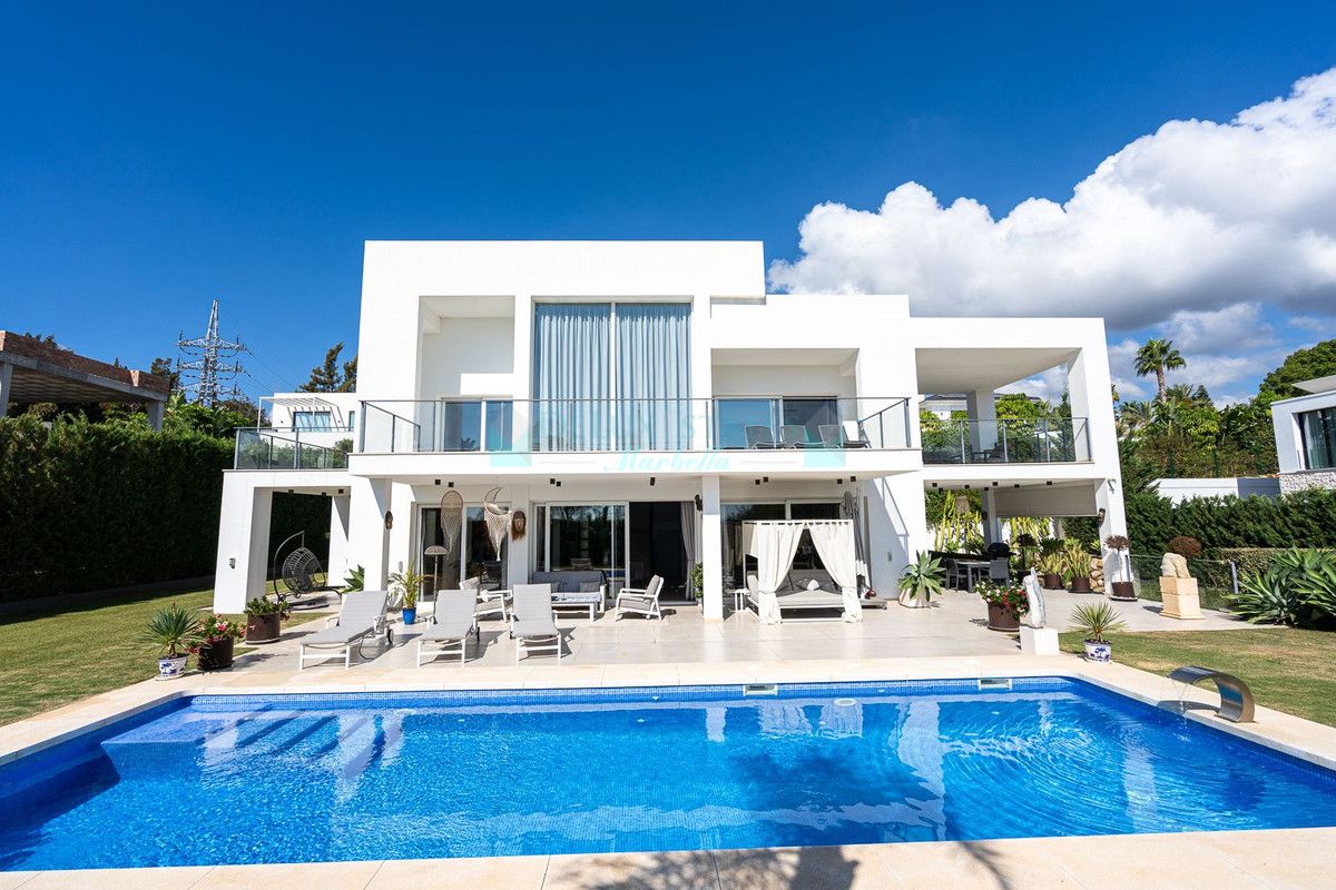 Villa for sale in La Quinta, Benahavis