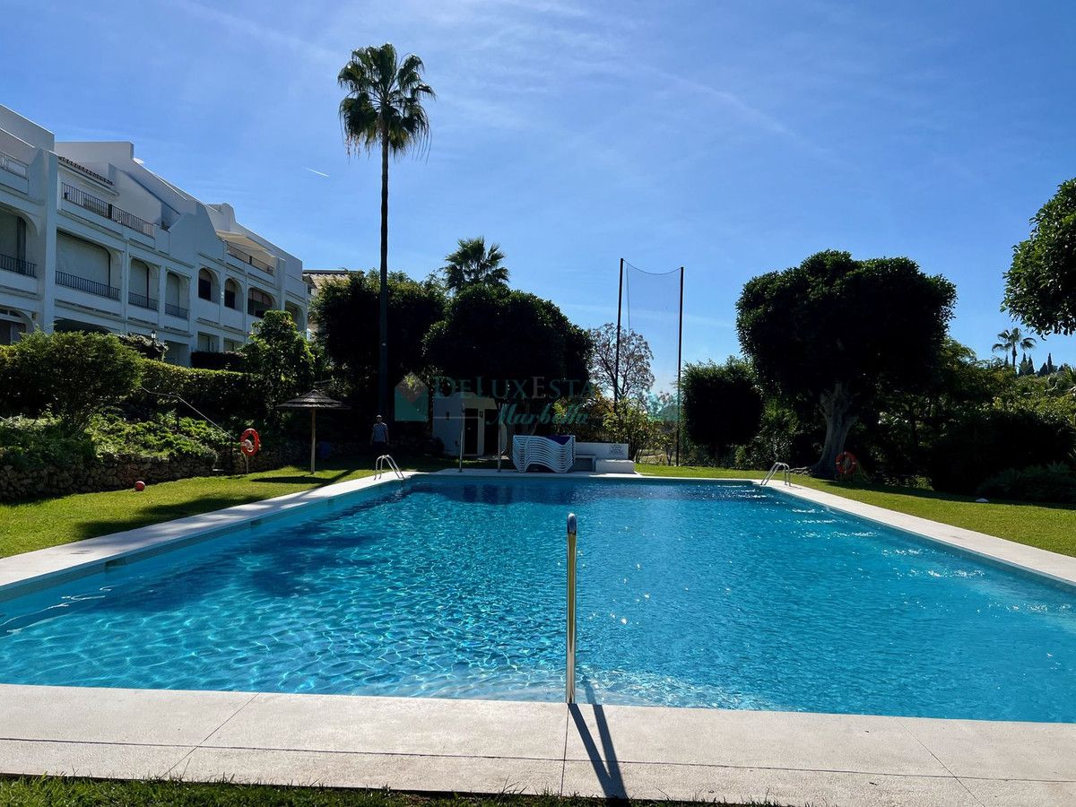 Apartamento en venta en La Quinta, Benahavis