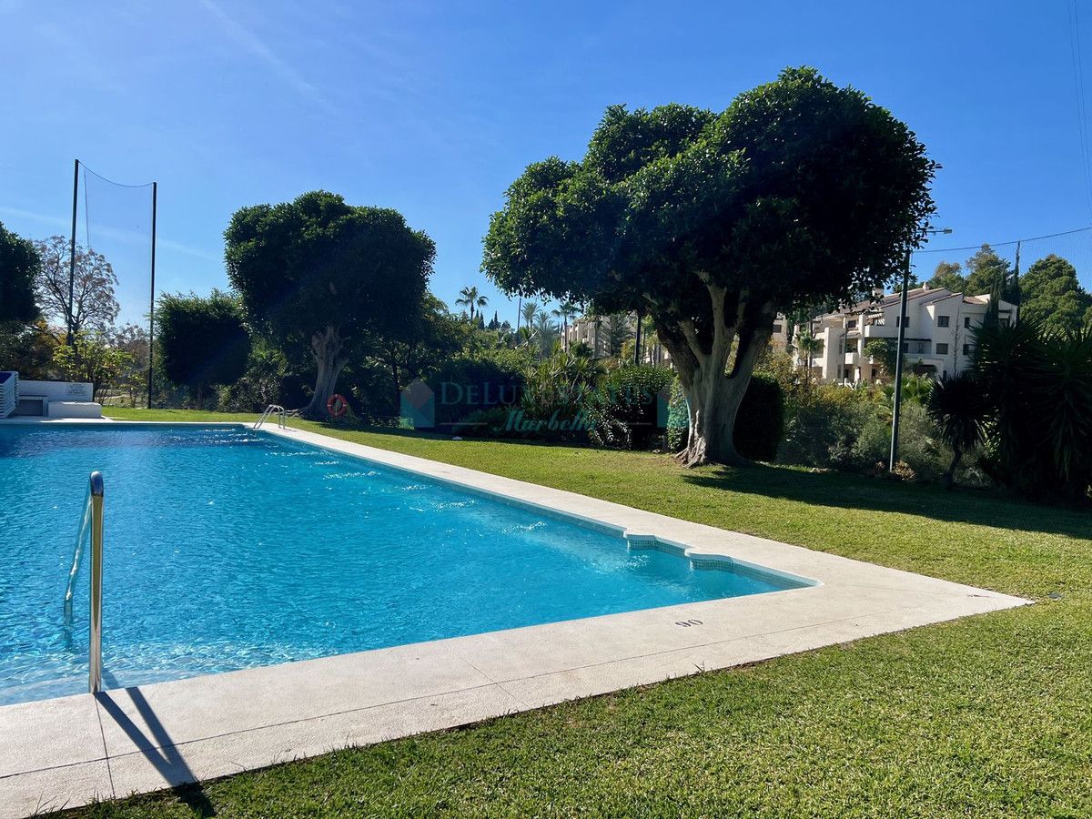 Apartamento en venta en La Quinta, Benahavis