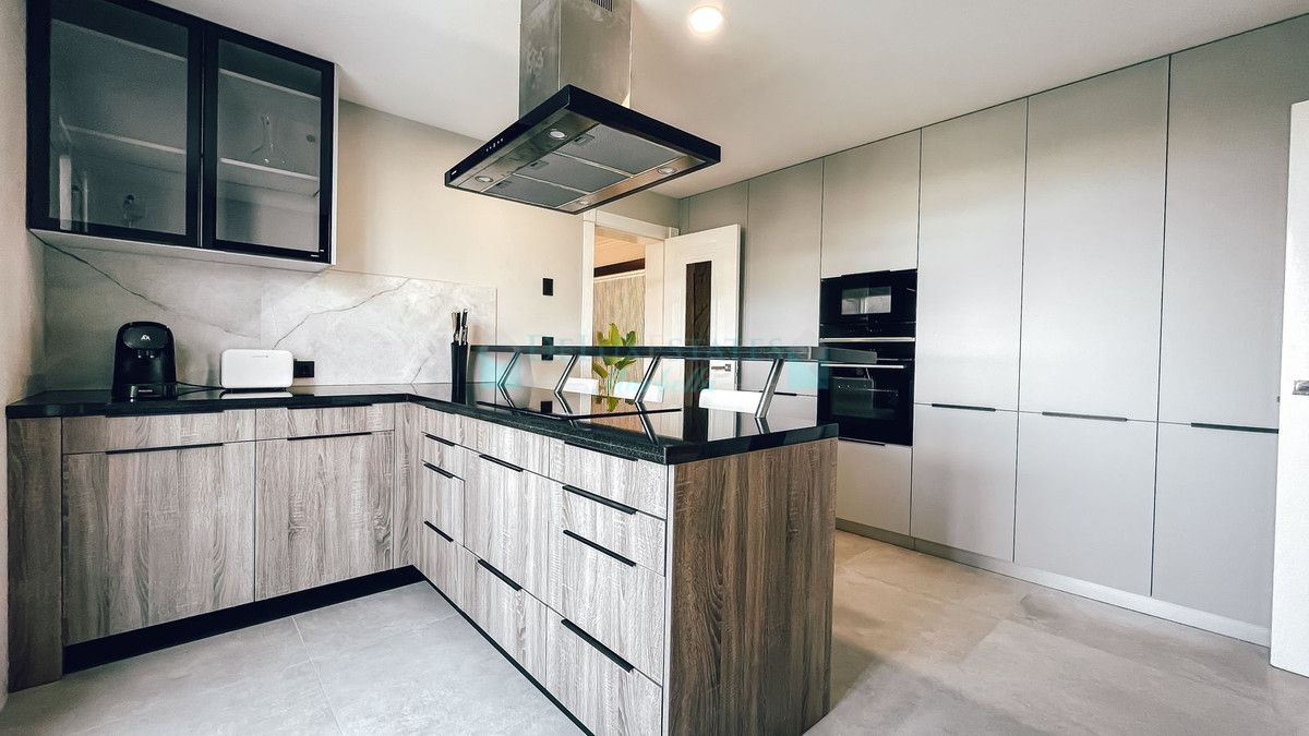 Penthouse for rent in Marbella - Puerto Banus