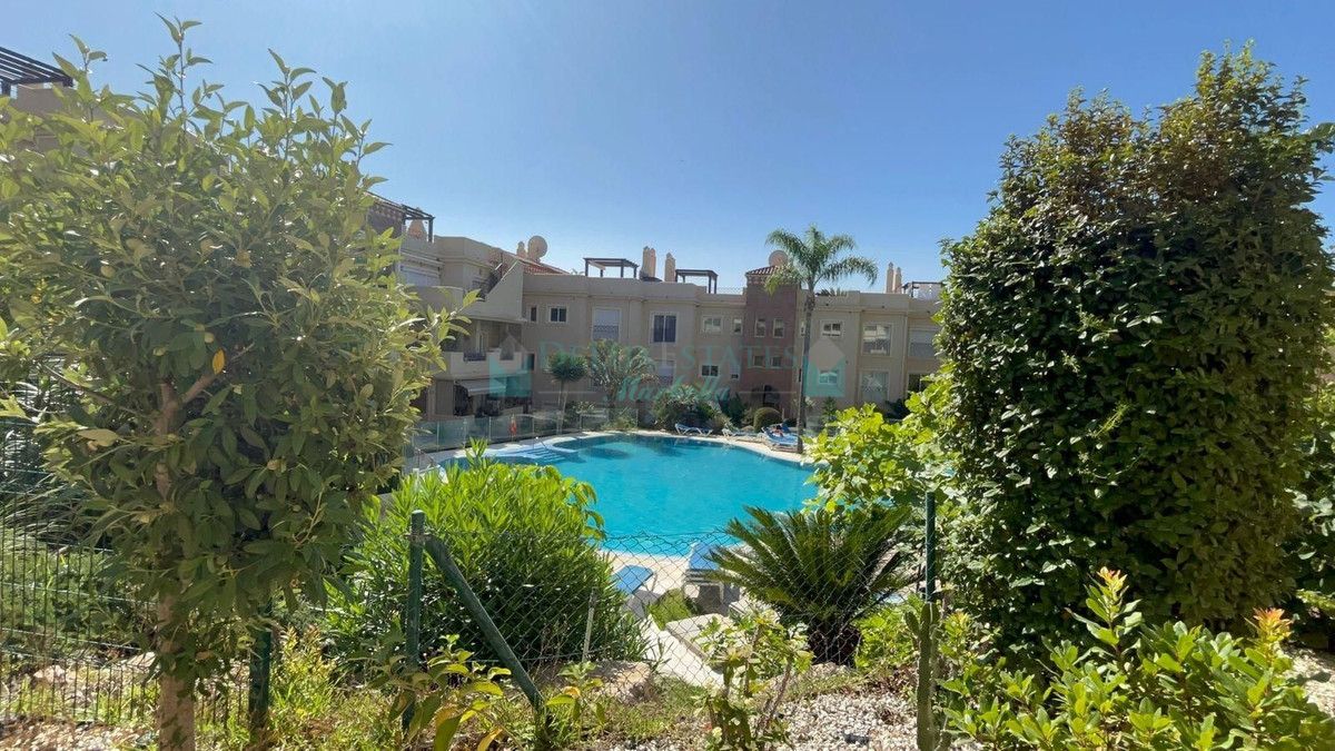 Apartment for sale in Estepona