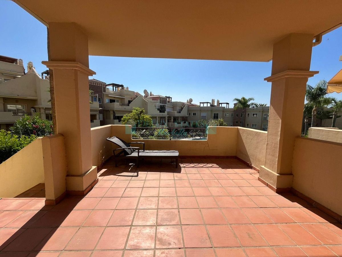 Apartment for sale in Estepona