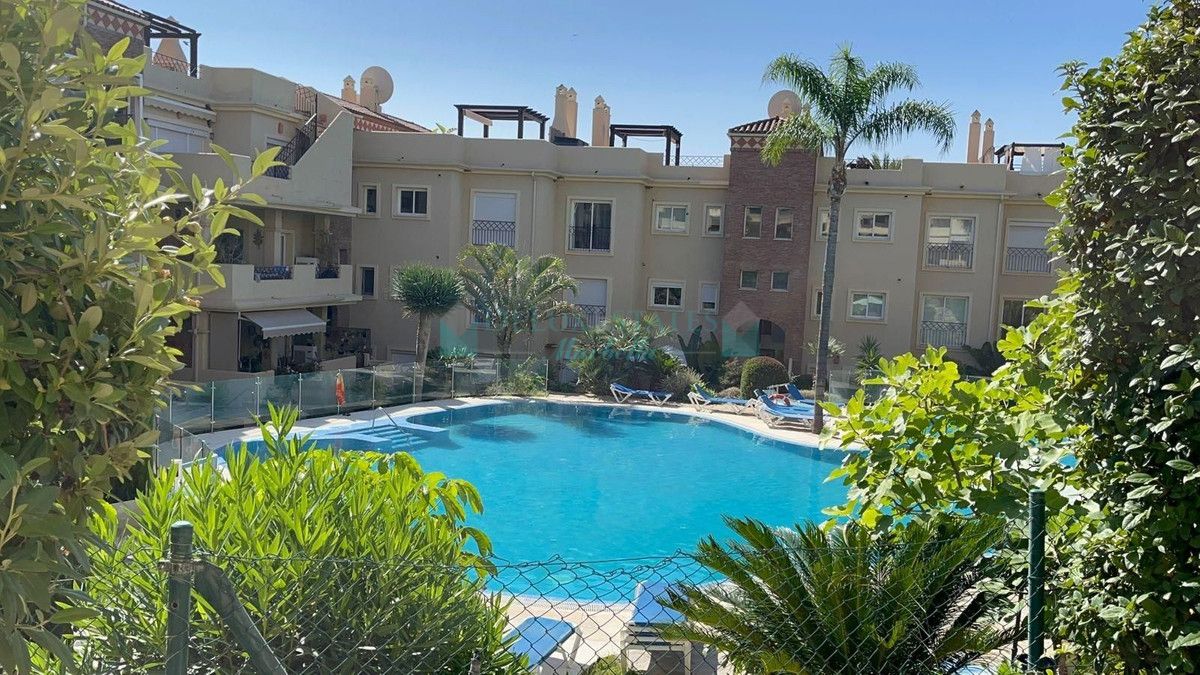 Apartment for sale in Estepona