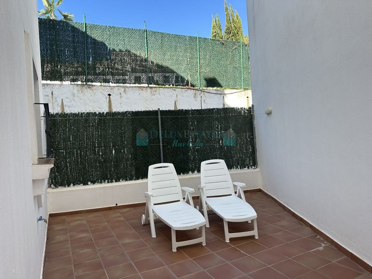 Town House for rent in Benahavis