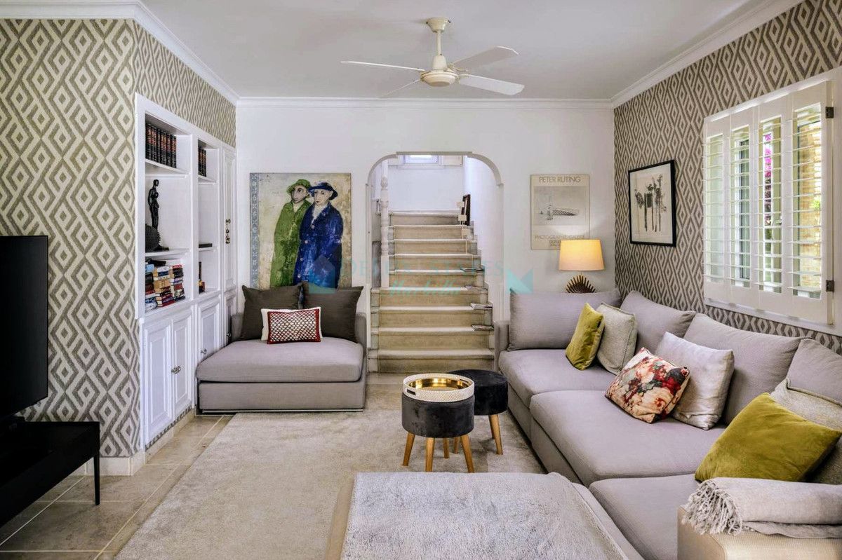 Villa for sale in La Quinta, Benahavis