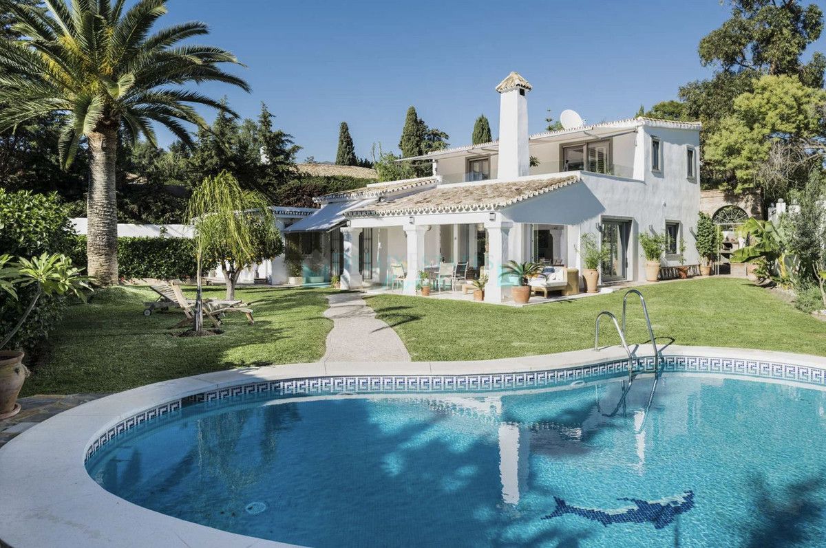Villa for sale in La Quinta, Benahavis
