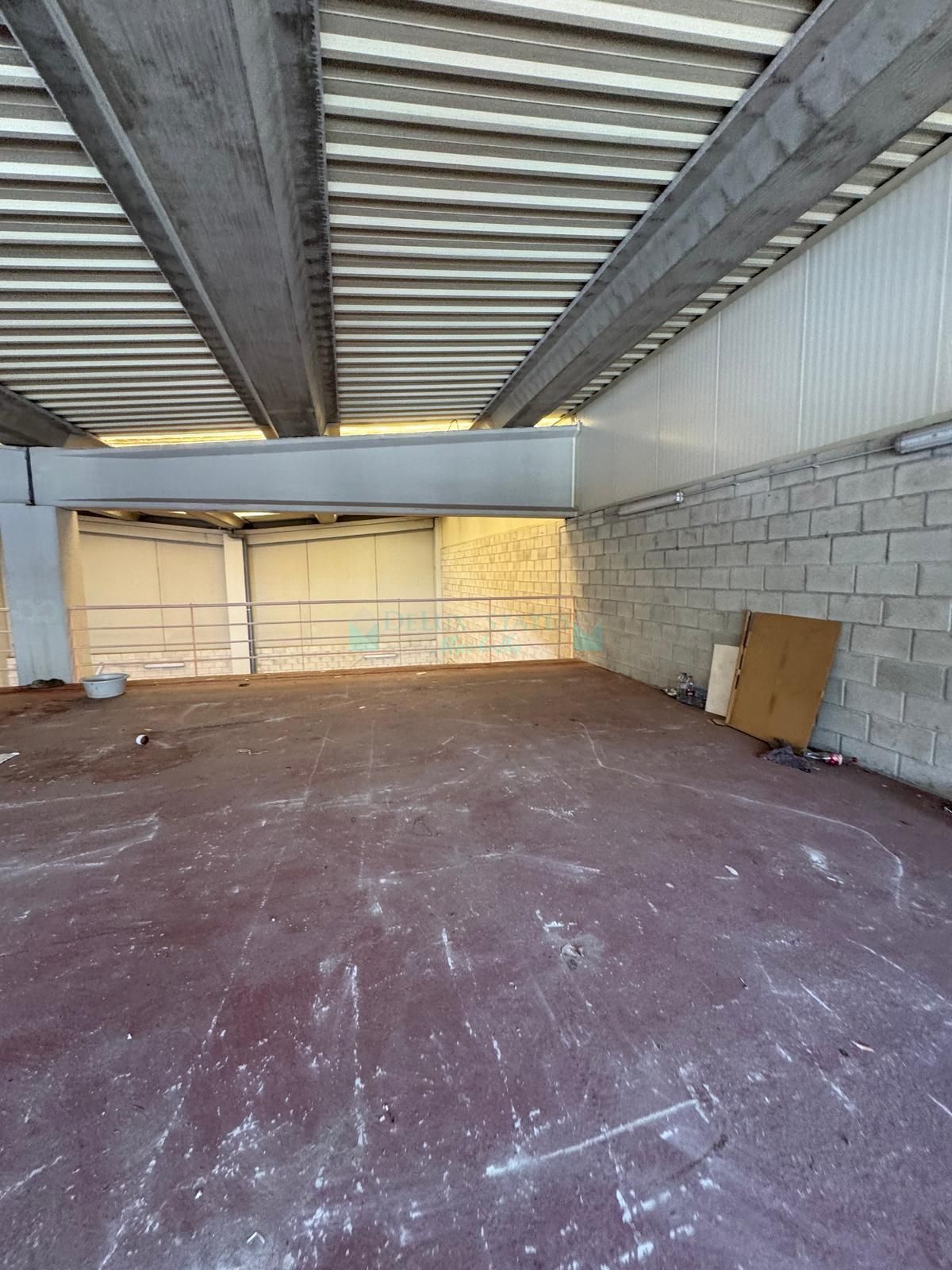 Commercial Premises for rent in Nueva Andalucia