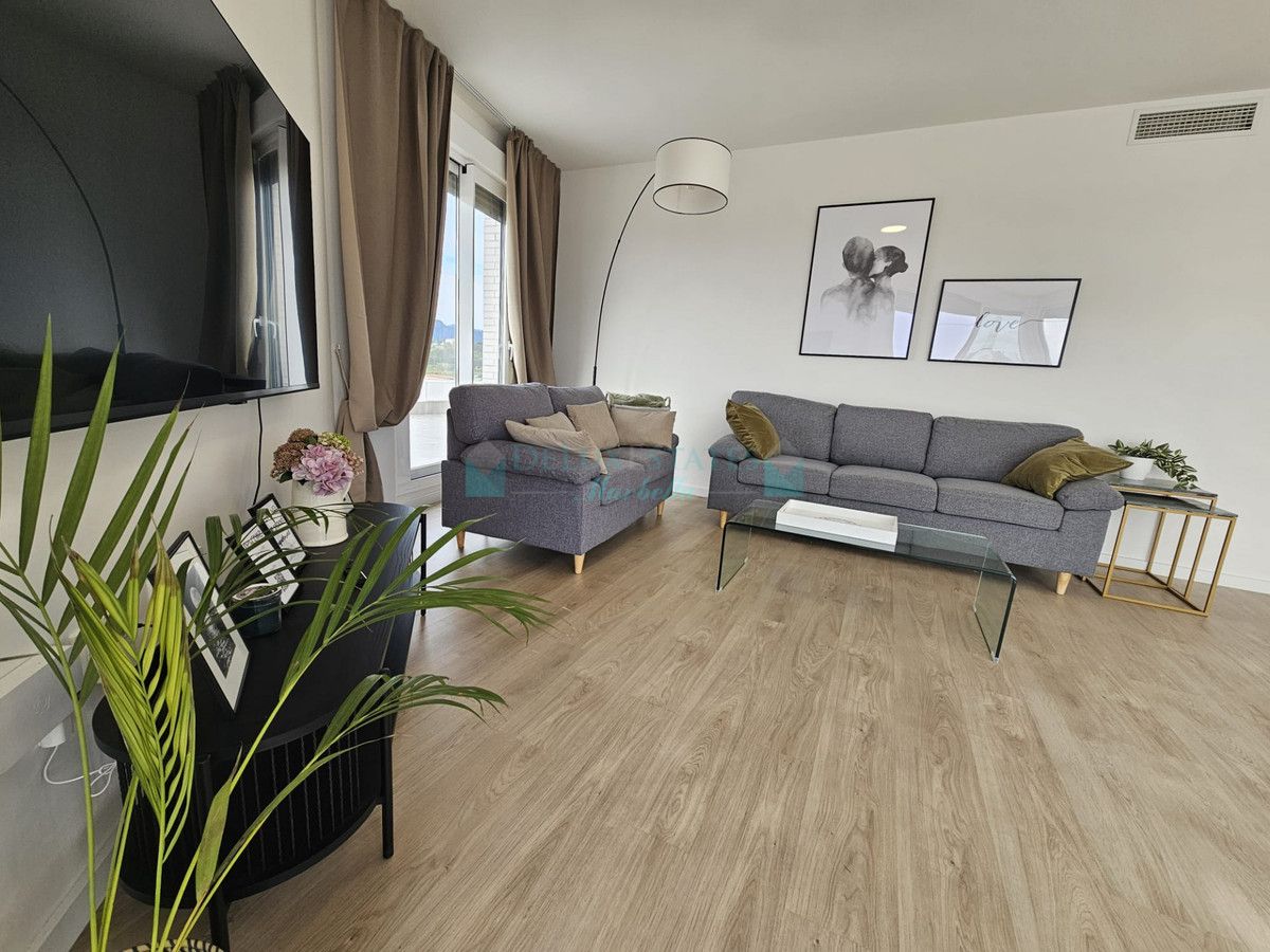 Penthouse for rent in Nueva Andalucia