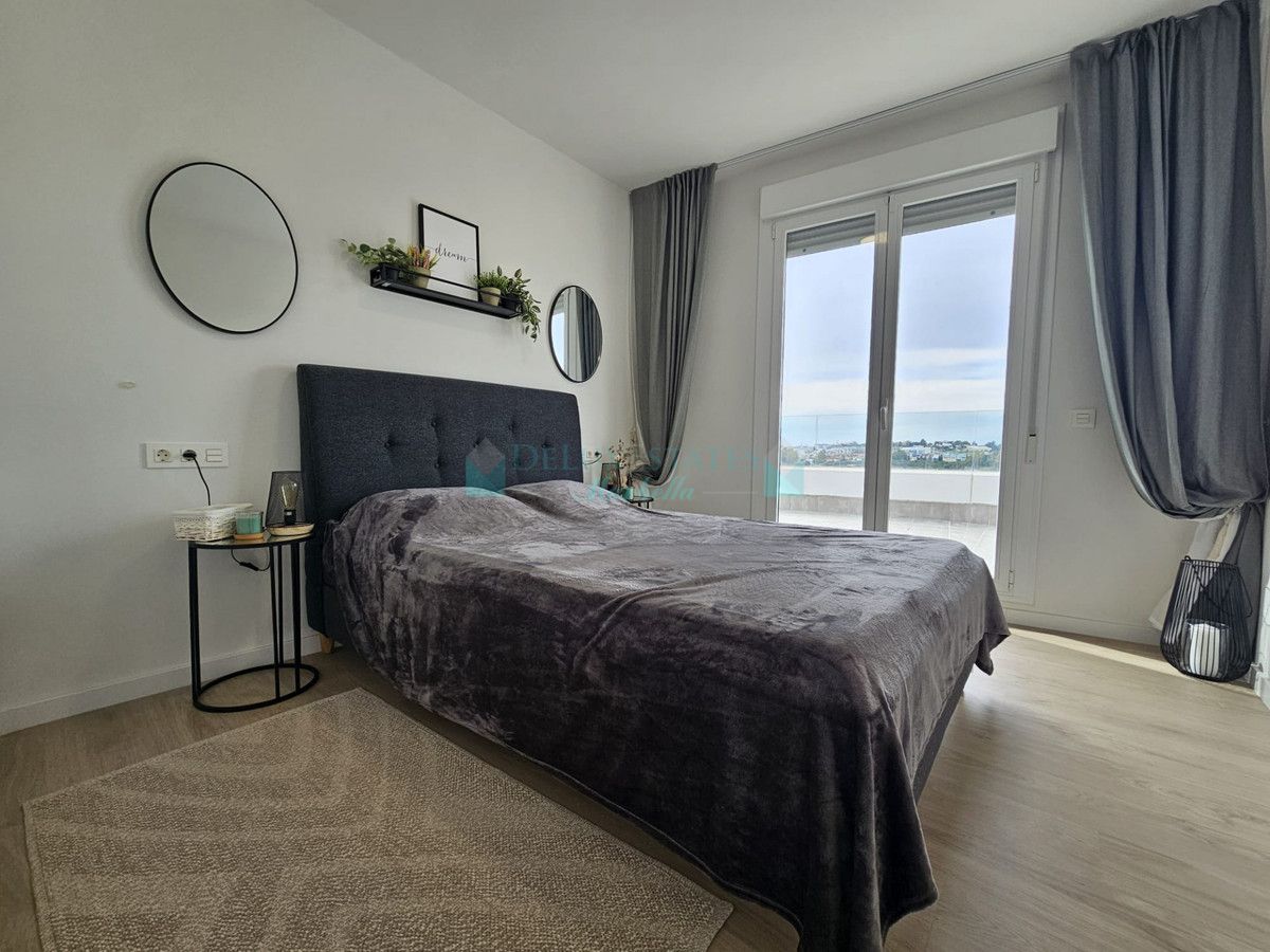 Penthouse for rent in Nueva Andalucia