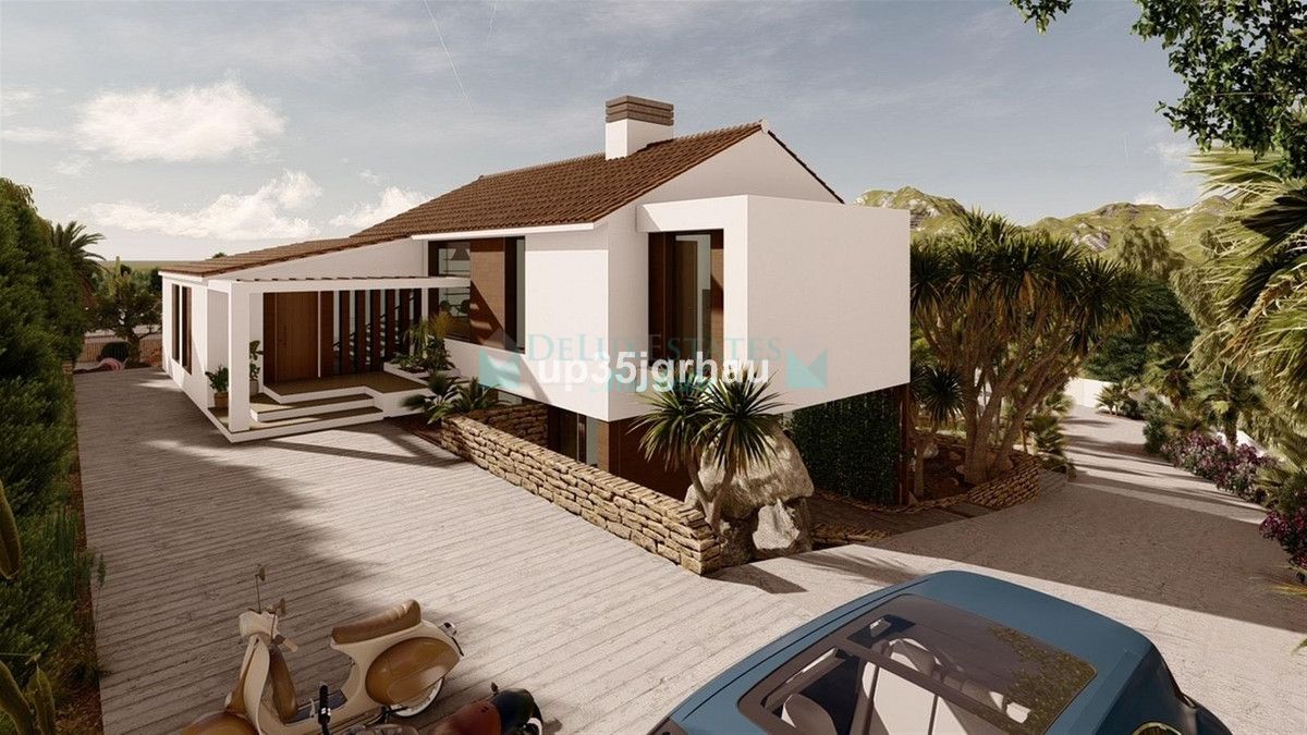 Villa for sale in Estepona