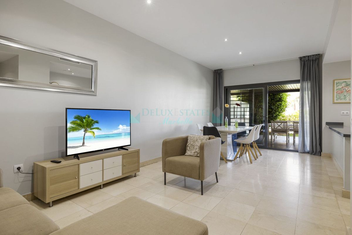 Ground Floor Apartment for sale in Los Flamingos, Benahavis