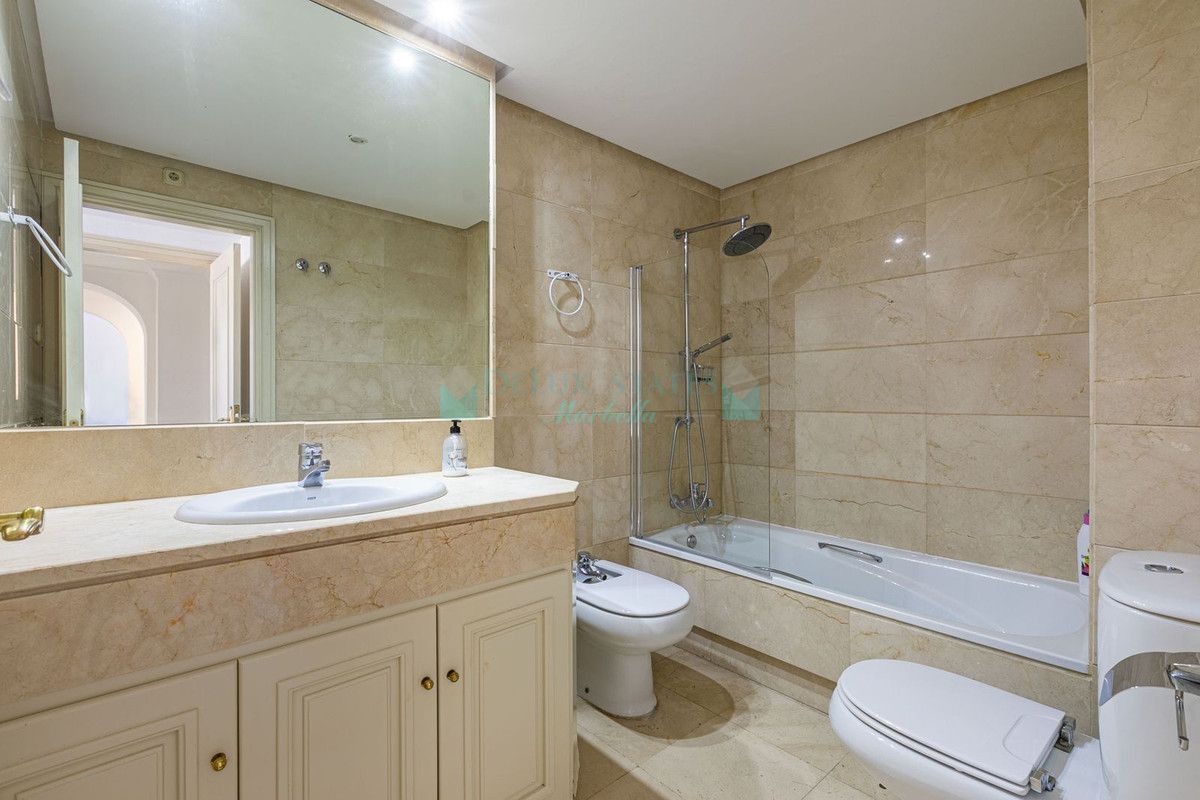 Apartment for sale in Marbella - Puerto Banus