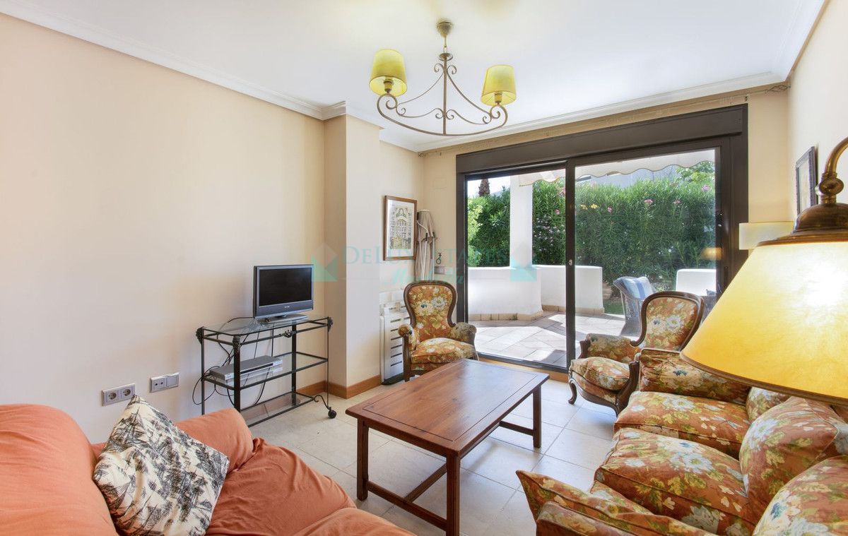 Ground Floor Apartment for sale in Estepona