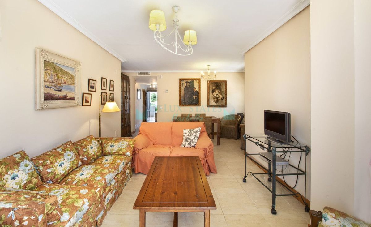 Ground Floor Apartment for sale in Estepona