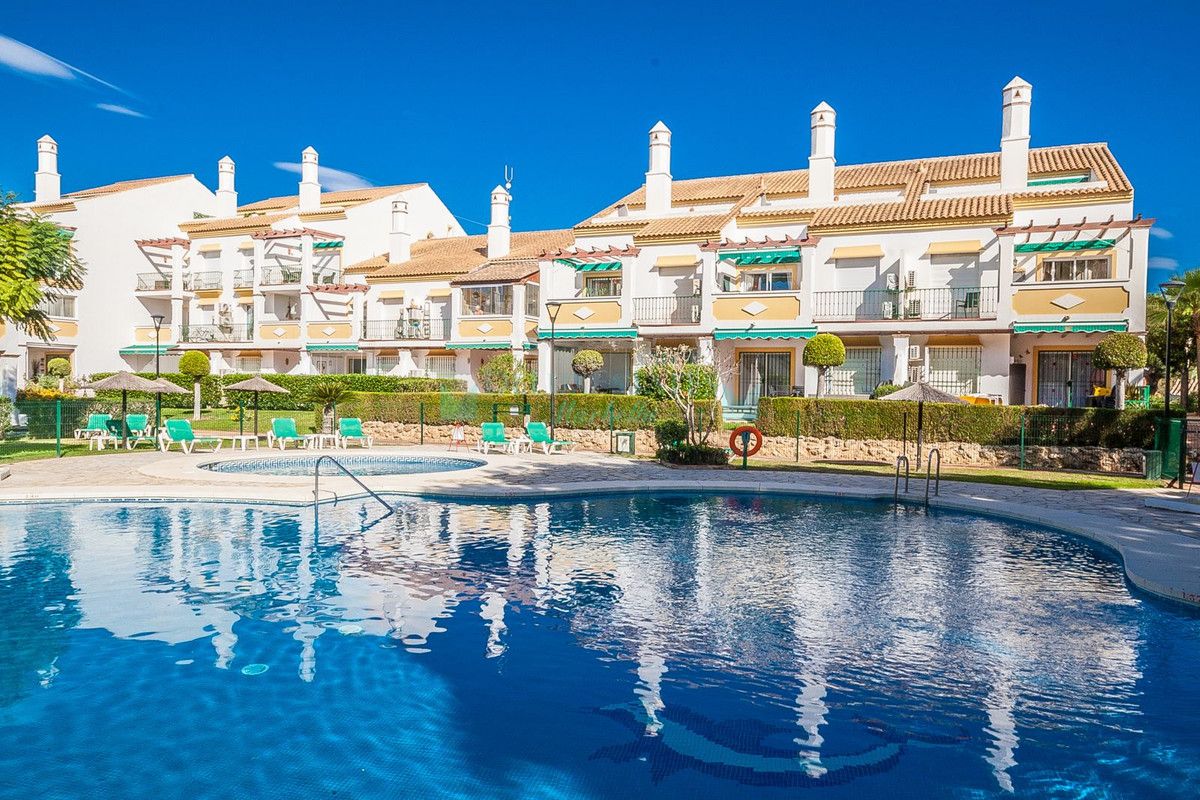 Apartamento Planta Baja en venta en Marbesa, Marbella Este